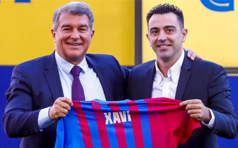 موقف محرج لخوان لابورتا بعد فيديو صادم من تشافي قبل انتخابات برشلونة